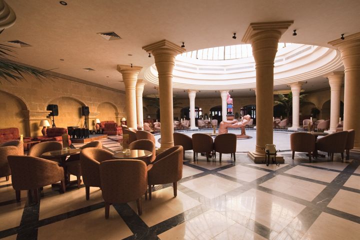 The Grand Resort - lounge